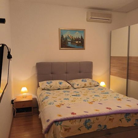 Studio Apartments Marica Brodarica  Bagian luar foto